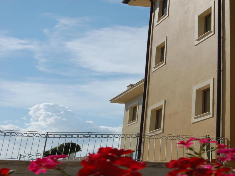 Giga Hotel image
