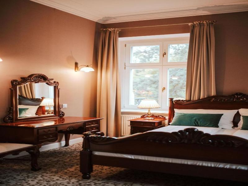 Hotel Debowy Biowellness & Spa Góry Sowie image