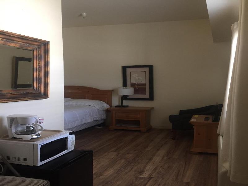 Whitney Portal Hotel And Hostel