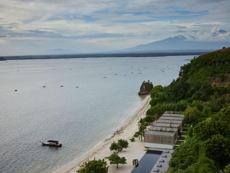 Innit Lombok, Jerowaru