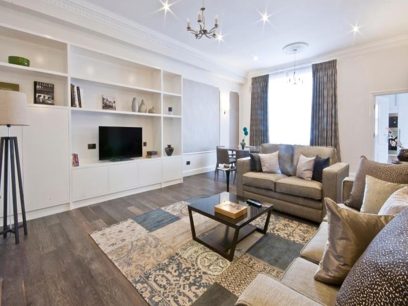 Queensgate Court Apartments image