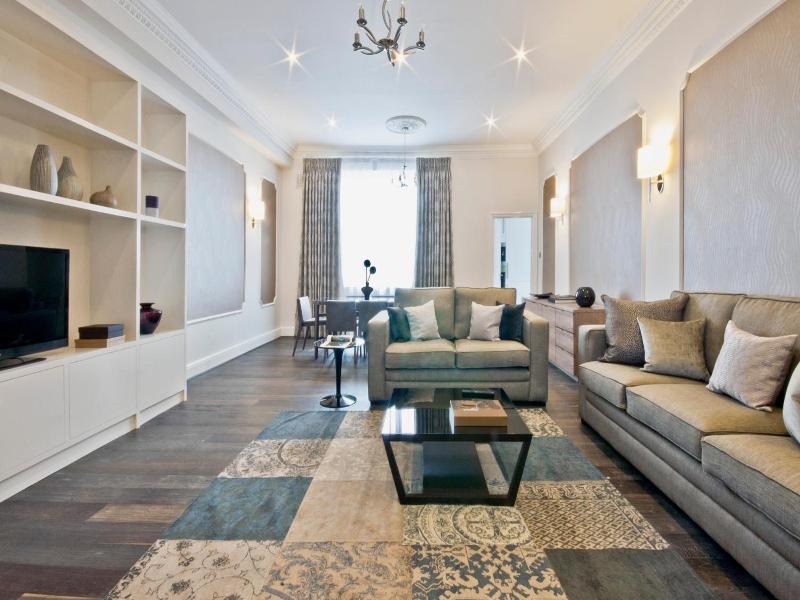 Queensgate Court Apartments image