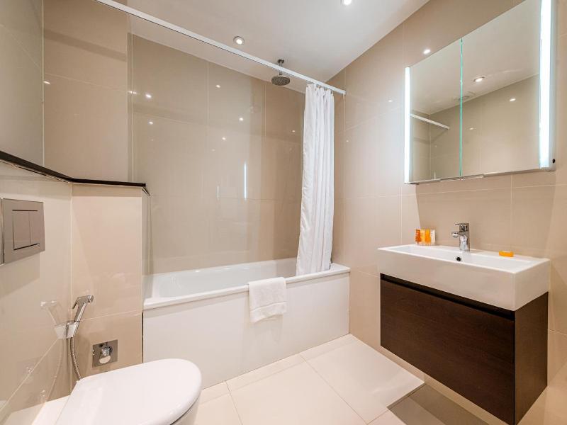 Queensgate Court Apartments image