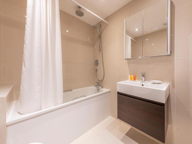 Queensgate Court Apartments image