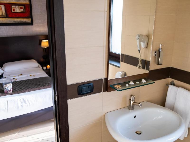 Hotel Orizzonte image