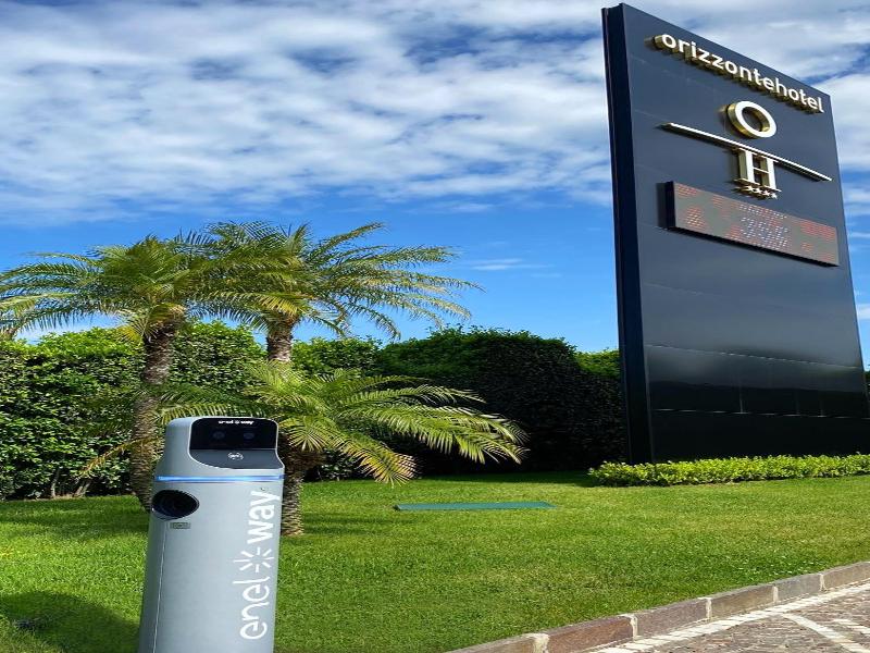 Hotel Orizzonte image