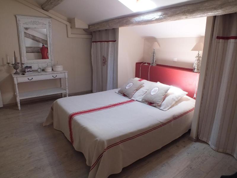 Mas De La Garance image