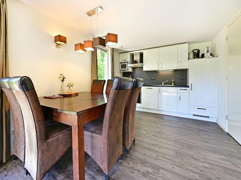 Chalet In Reutum With Sauna And Nature image