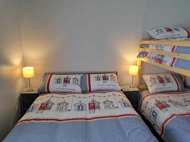 Cosy 2-bed Cottage - Free Wifi image