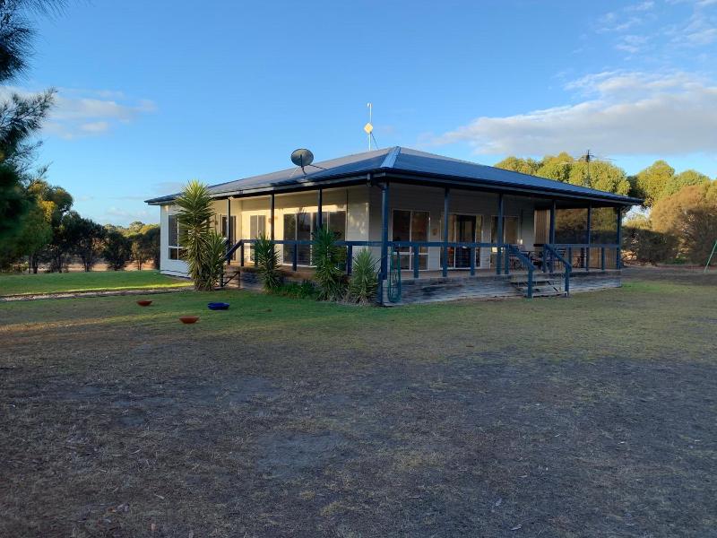 Kangaroo Island Cabins image