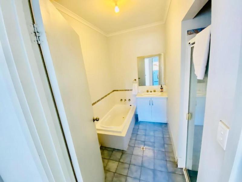 Kangaroo Island Cabins image