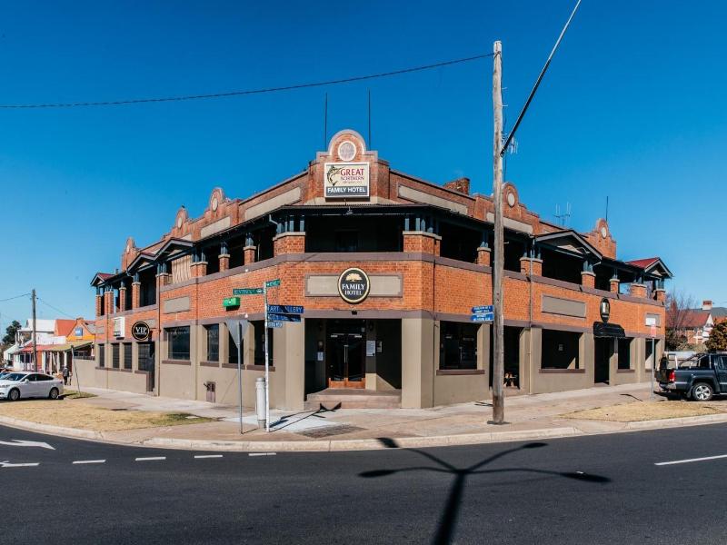 Family Hotel image