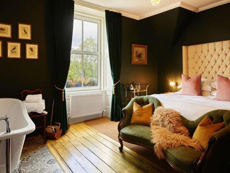 Foyers Lodge image