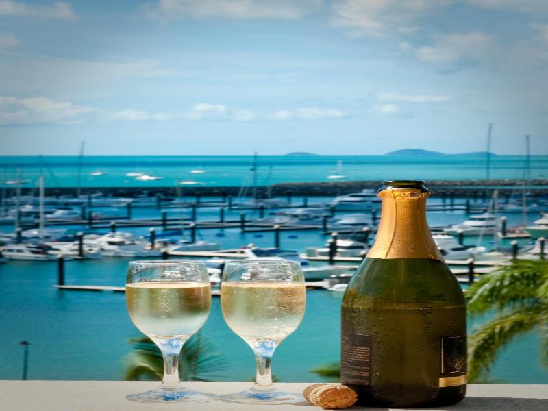 Shingley Beach Resort - Whitsundays image