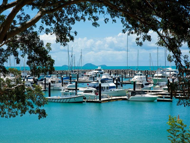 Shingley Beach Resort - Whitsundays image