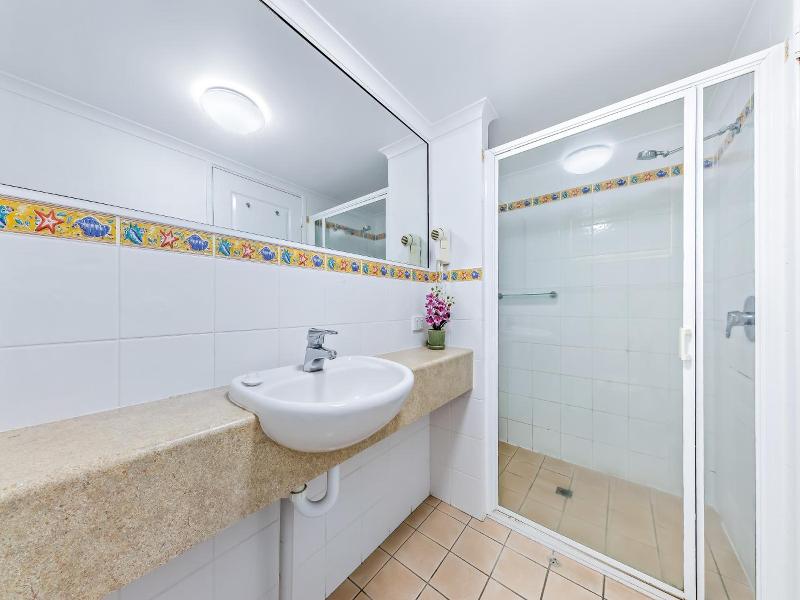 Shingley Beach Resort - Whitsundays image