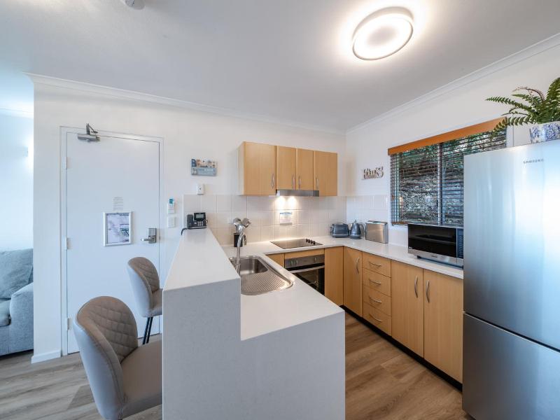 Shingley Beach Resort - Whitsundays image