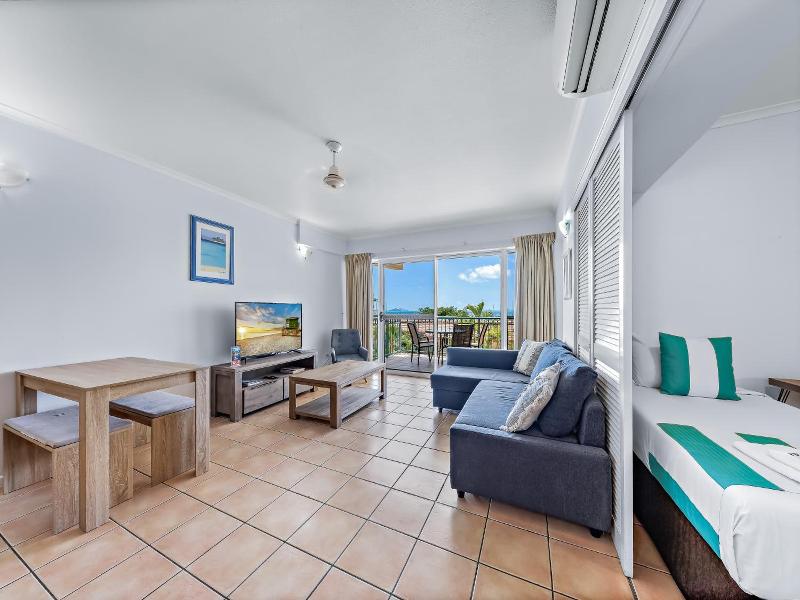 Shingley Beach Resort - Whitsundays image