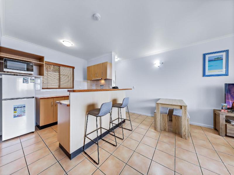 Shingley Beach Resort - Whitsundays image