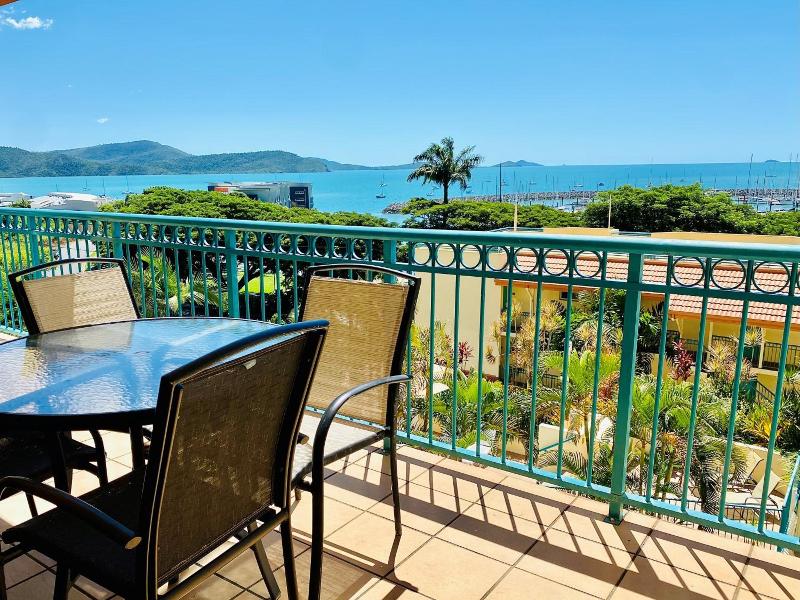 Shingley Beach Resort - Whitsundays image
