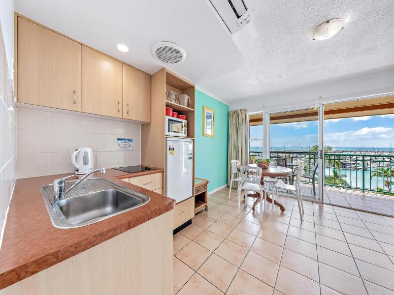 Shingley Beach Resort - Whitsundays image