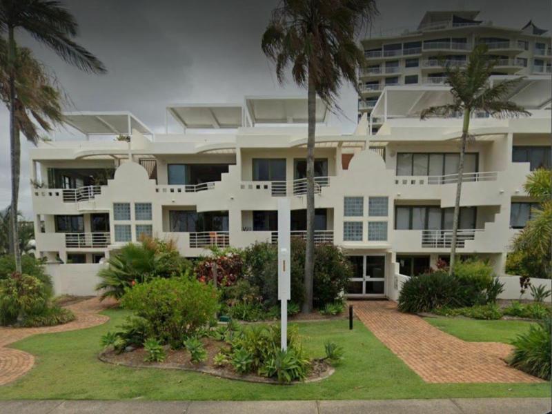 Camargue Beachfront Apartments image