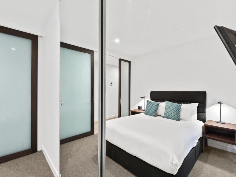 District South Yarra image