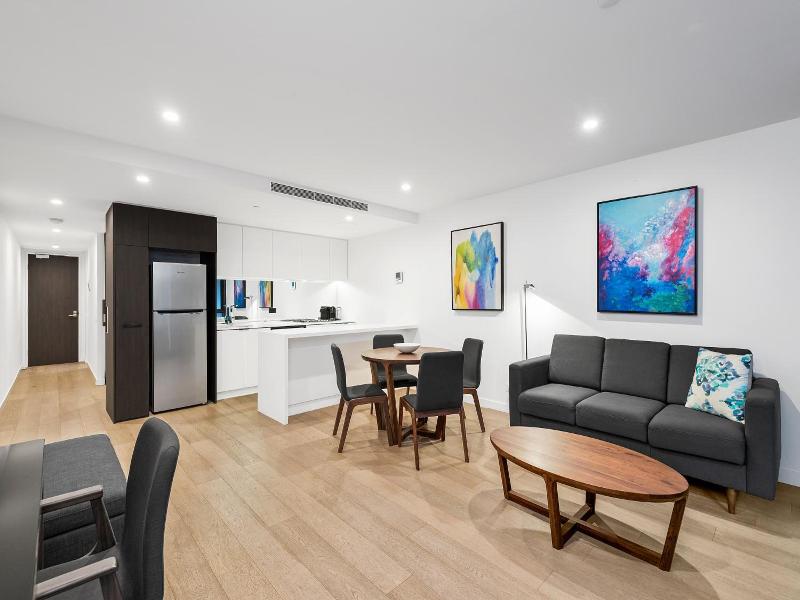 District South Yarra image