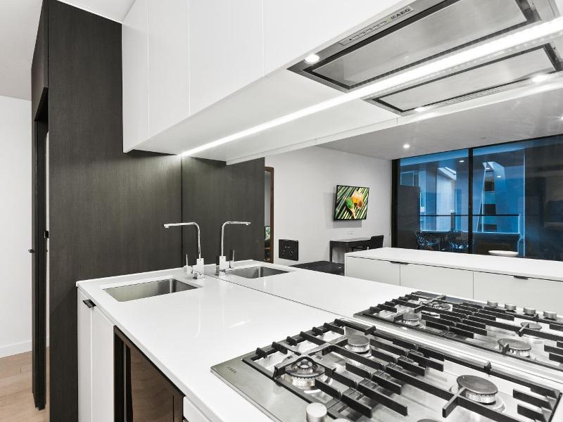 District South Yarra image