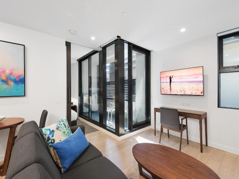 District South Yarra image
