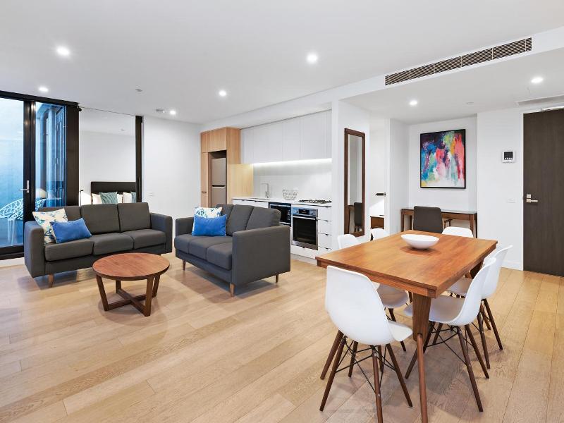 District South Yarra image