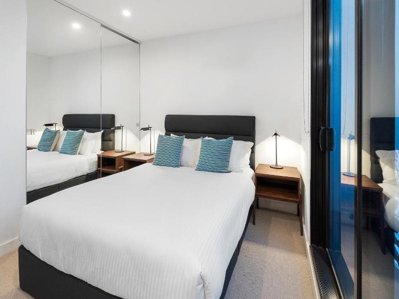 District South Yarra image