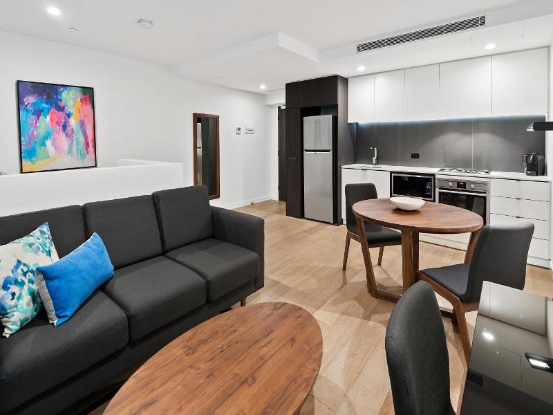 District South Yarra image