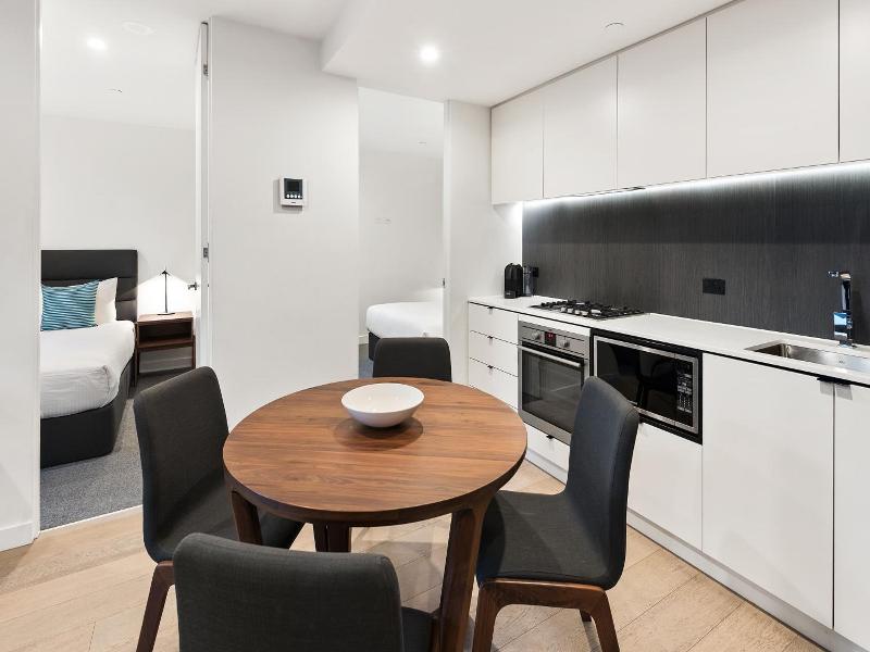 District South Yarra image