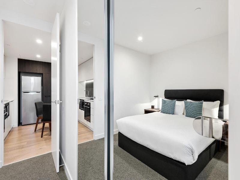 District South Yarra image