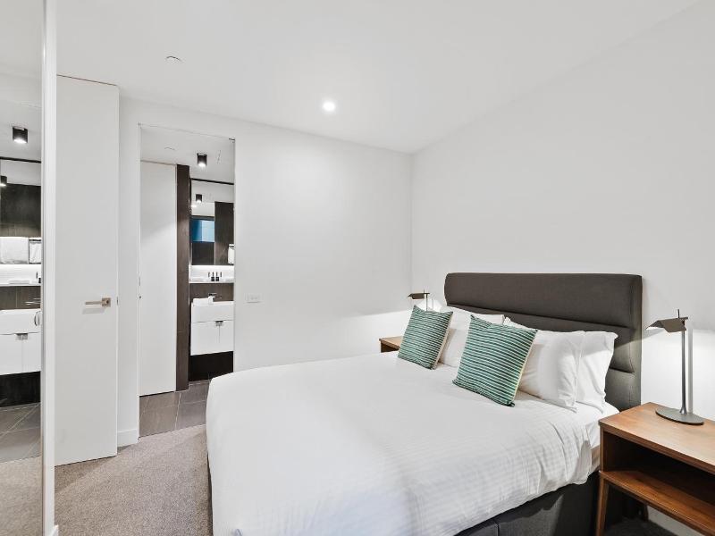 District South Yarra image