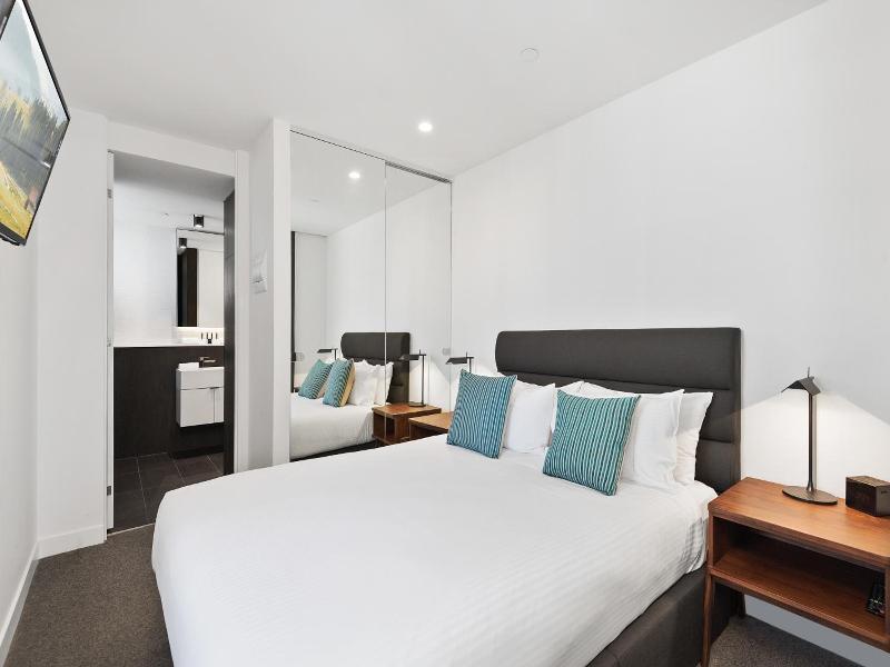 District South Yarra image