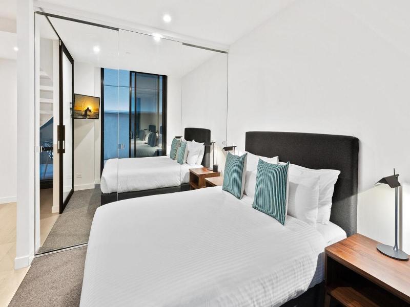 District South Yarra image