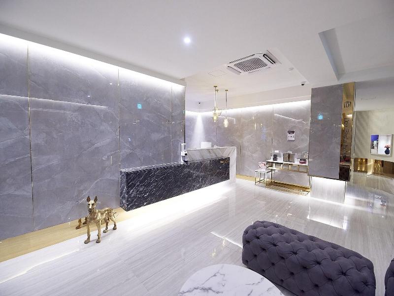 Den Basta Signature Hotel image