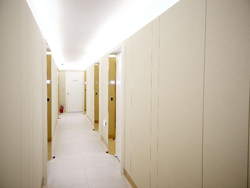 Den Basta Signature Hotel image