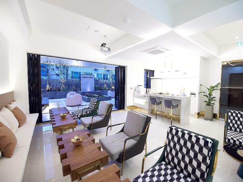 Den Basta Signature Hotel image