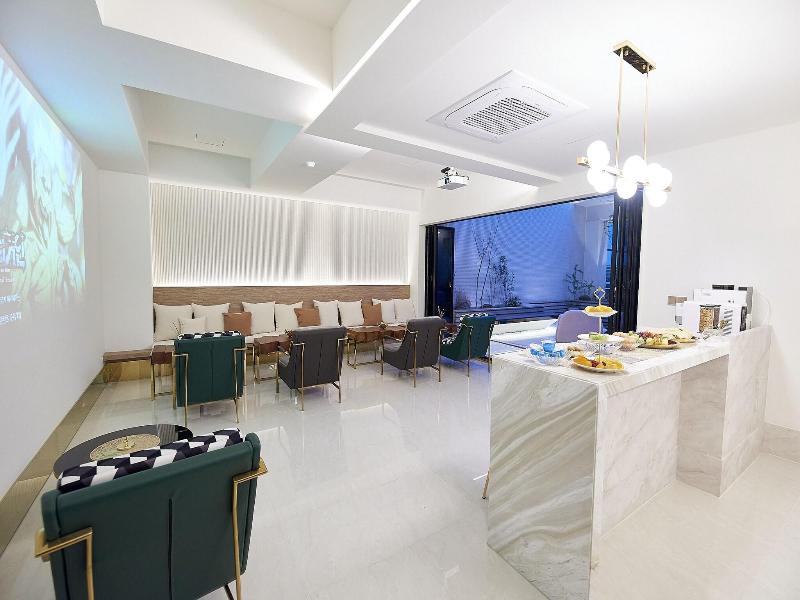Den Basta Signature Hotel image