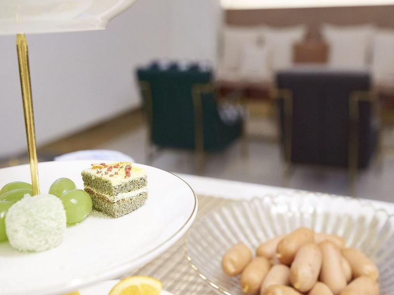 Den Basta Signature Hotel image