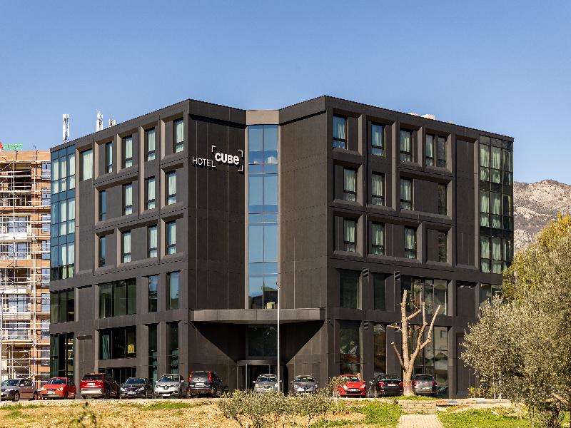 Cube image