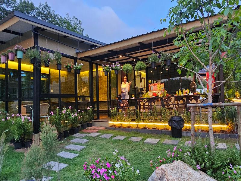 Nararin Family House image