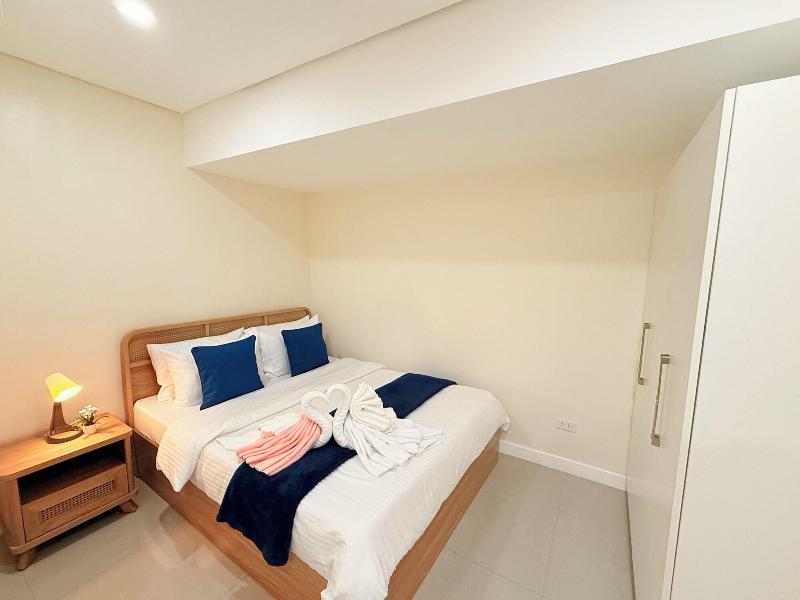 Sapphire Seaview Park image