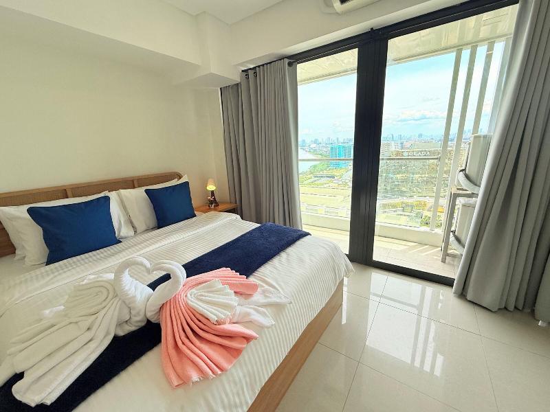 Sapphire Seaview Park image