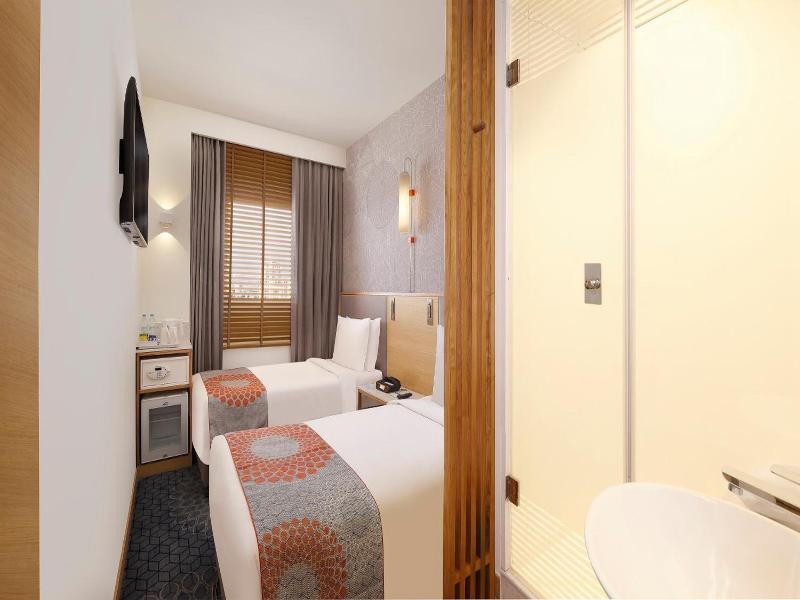 Holiday Inn Express Pune Pimpri By Ihg image