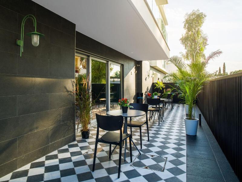 Liv Urban Suites image