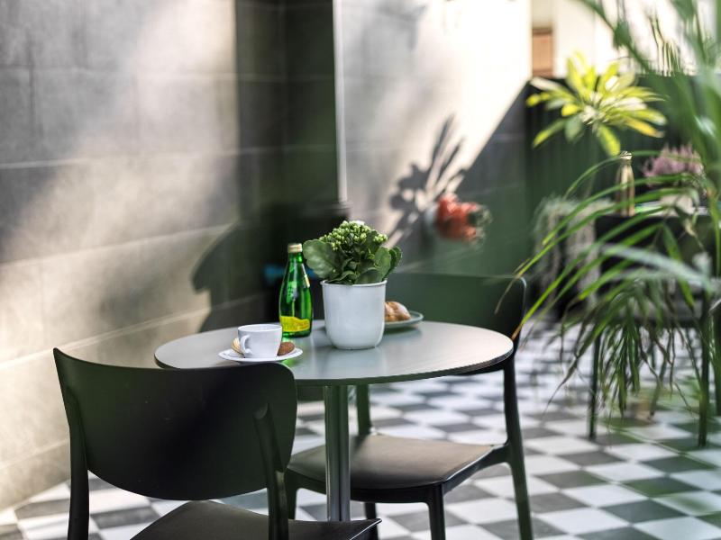 Liv Urban Suites image